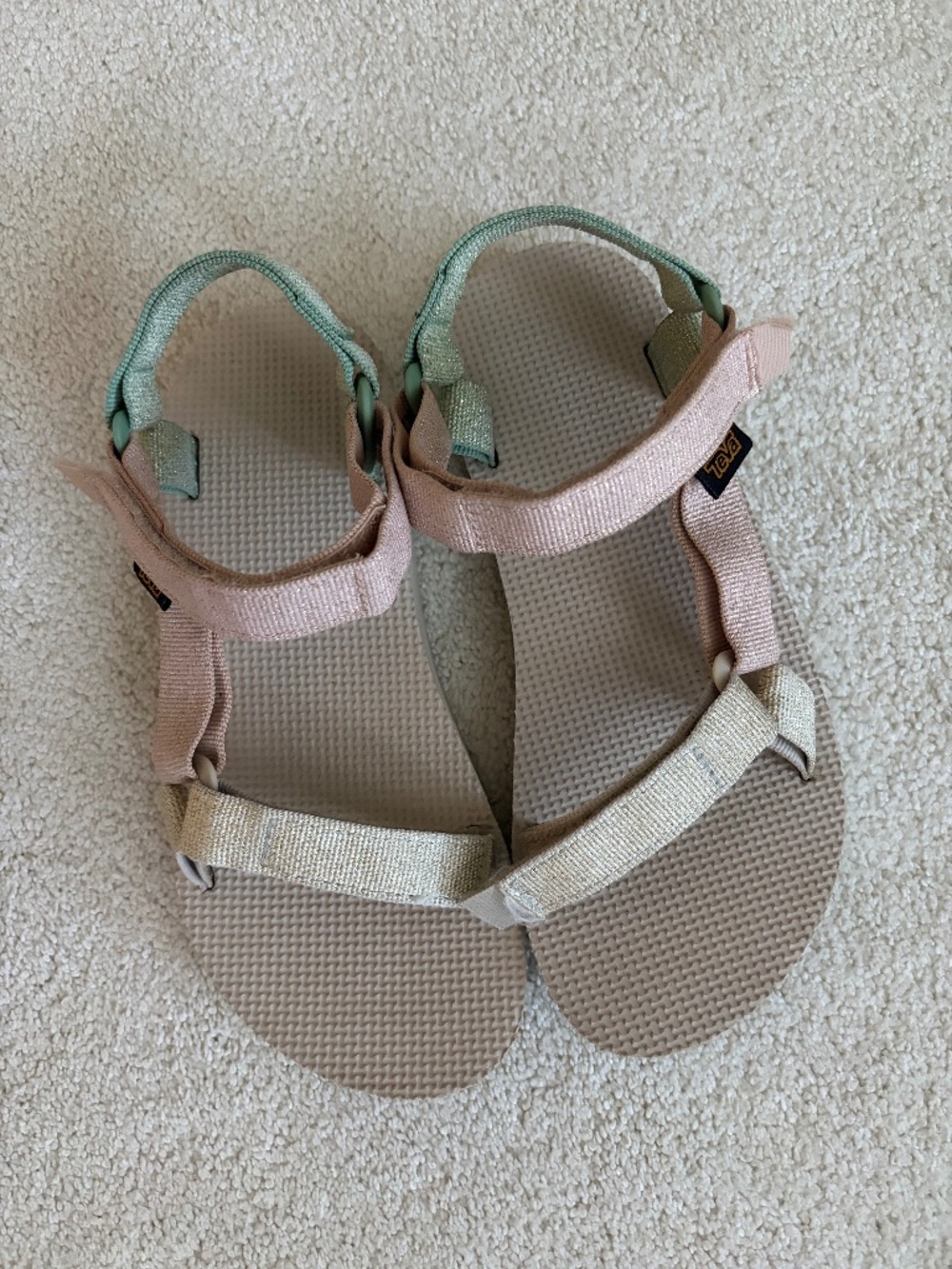 Teva shimmer kids size 3 sandals